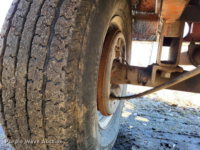 image for item DO3542 1999 Broce RJ350  broom