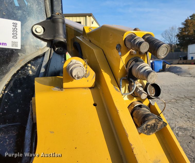 image for item DO3548 2017 Caterpillar 299D2 XHP  tracked skid steer loader