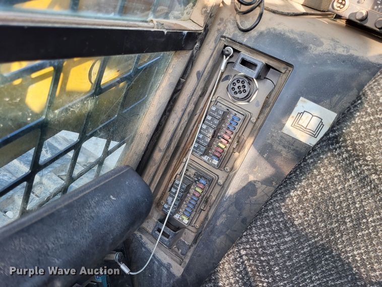 image for item DO3548 2017 Caterpillar 299D2 XHP  tracked skid steer loader