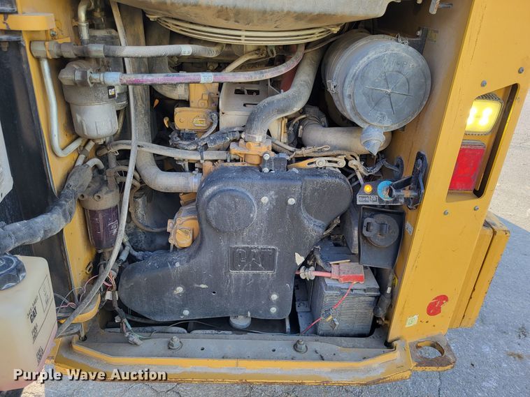 image for item DO3548 2017 Caterpillar 299D2 XHP  tracked skid steer loader