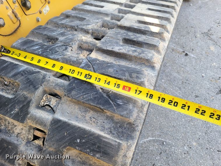 image for item DO3548 2017 Caterpillar 299D2 XHP  tracked skid steer loader