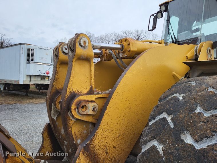 image for item DO3551 1996 Caterpillar 980G  wheel loader