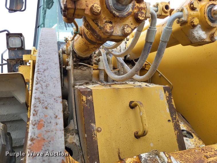 image for item DO3551 1996 Caterpillar 980G  wheel loader