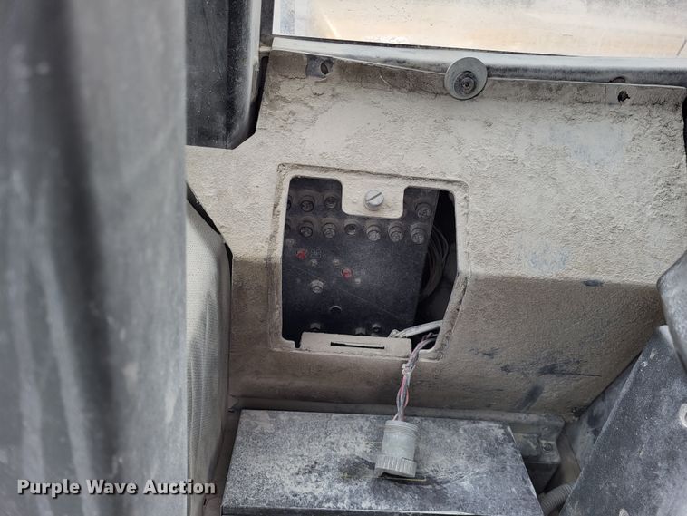 image for item DO3551 1996 Caterpillar 980G  wheel loader