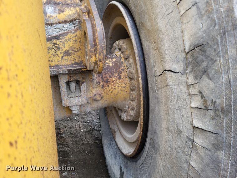 image for item DO3551 1996 Caterpillar 980G  wheel loader