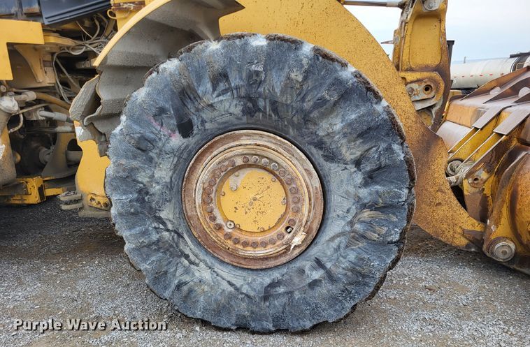 image for item DO3551 1996 Caterpillar 980G  wheel loader