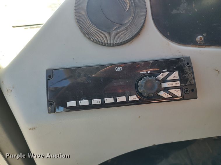 image for item DO3752 2001 Terex TS14G  conventional scraper