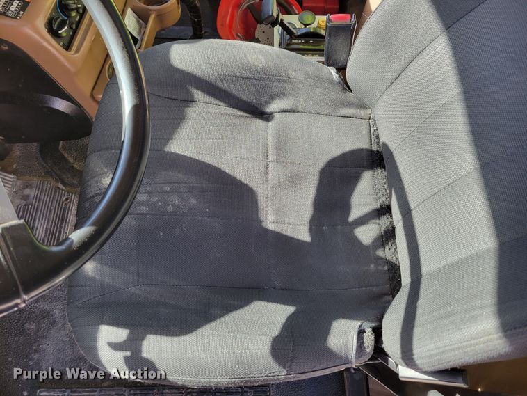 image for item DO4170 2002 Mack CV713 Granite  dump truck