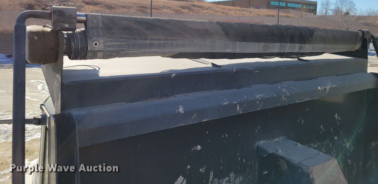 image for item DO4170 2002 Mack CV713 Granite  dump truck