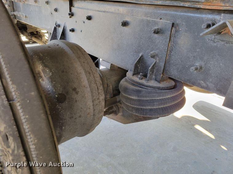 image for item DO4170 2002 Mack CV713 Granite  dump truck