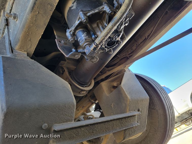 image for item DO4170 2002 Mack CV713 Granite  dump truck