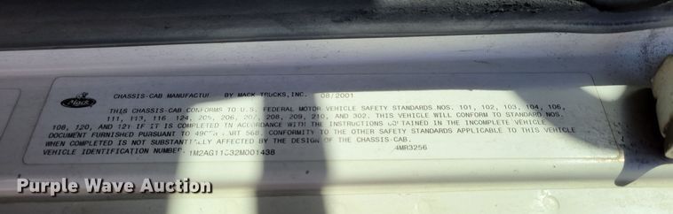 image for item DO4170 2002 Mack CV713 Granite  dump truck