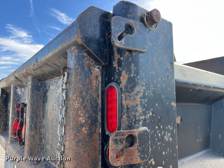 image for item DP0465 1999 International 4700  dump truck