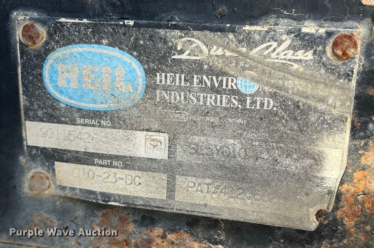 image for item DP0465 1999 International 4700  dump truck