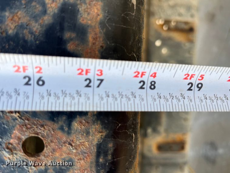 image for item DP0465 1999 International 4700  dump truck