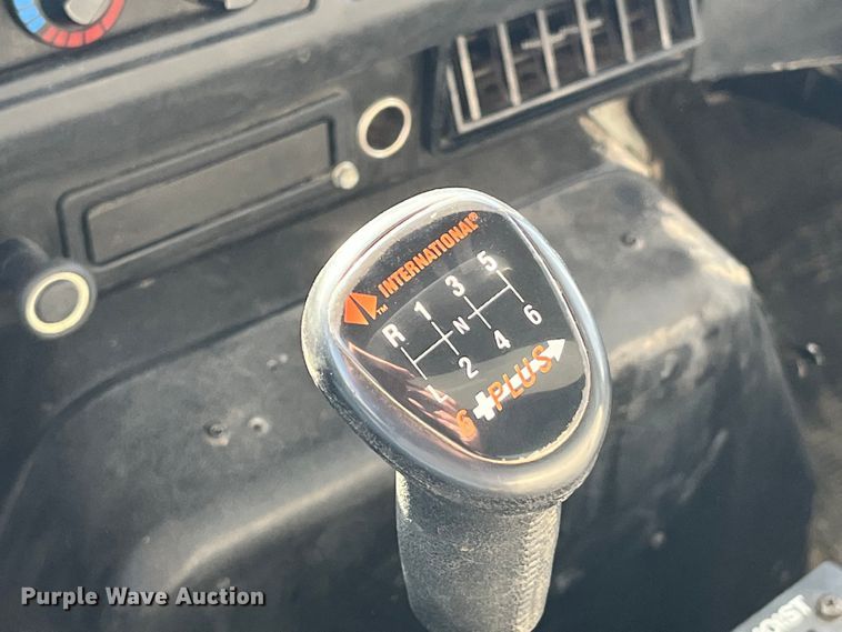 image for item DP0465 1999 International 4700  dump truck