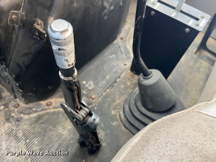 image for item DP0465 1999 International 4700  dump truck