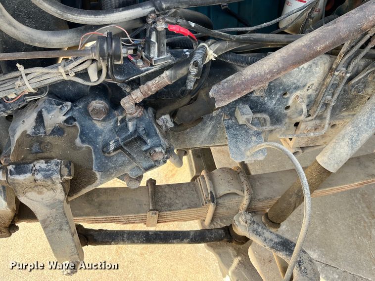 image for item DP0465 1999 International 4700  dump truck