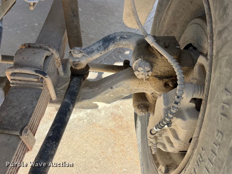 image for item DP0465 1999 International 4700  dump truck