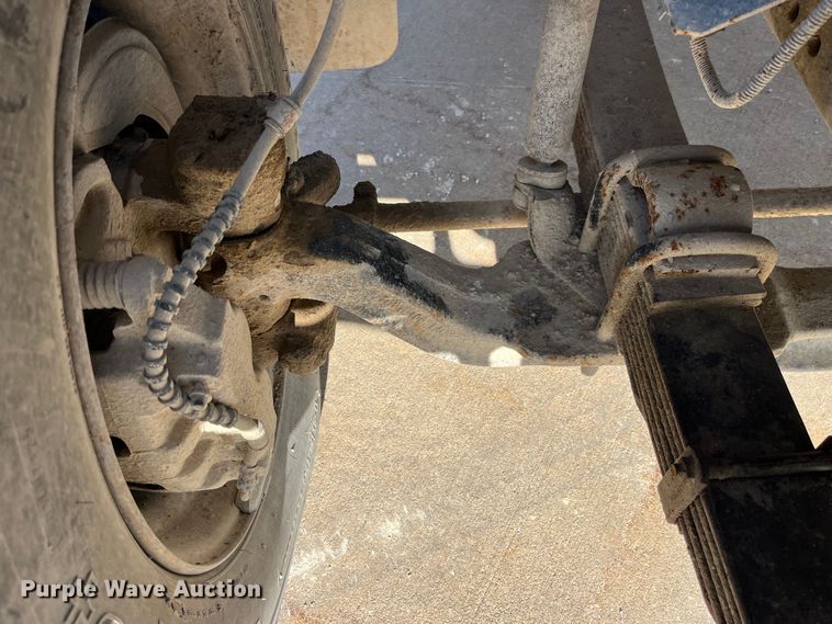 image for item DP0465 1999 International 4700  dump truck