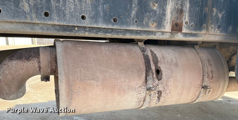 image for item DP0465 1999 International 4700  dump truck