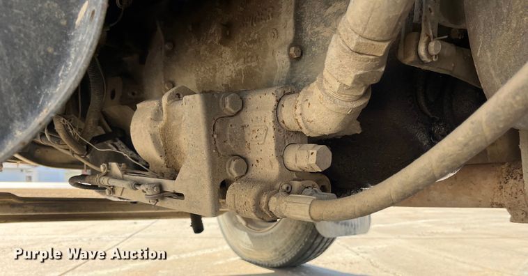 image for item DP0465 1999 International 4700  dump truck