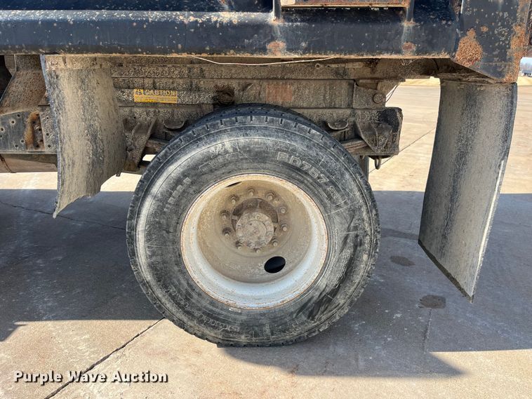 image for item DP0465 1999 International 4700  dump truck