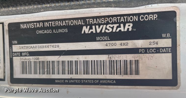 image for item DP0465 1999 International 4700  dump truck