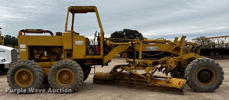 image for item DQ1959 1970 Galion 160 Series L  rigid frame motor grader