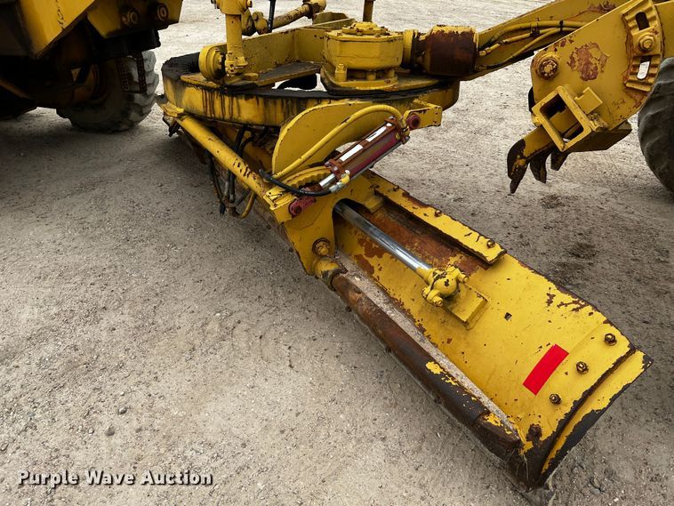 image for item DQ1959 1970 Galion 160 Series L  rigid frame motor grader