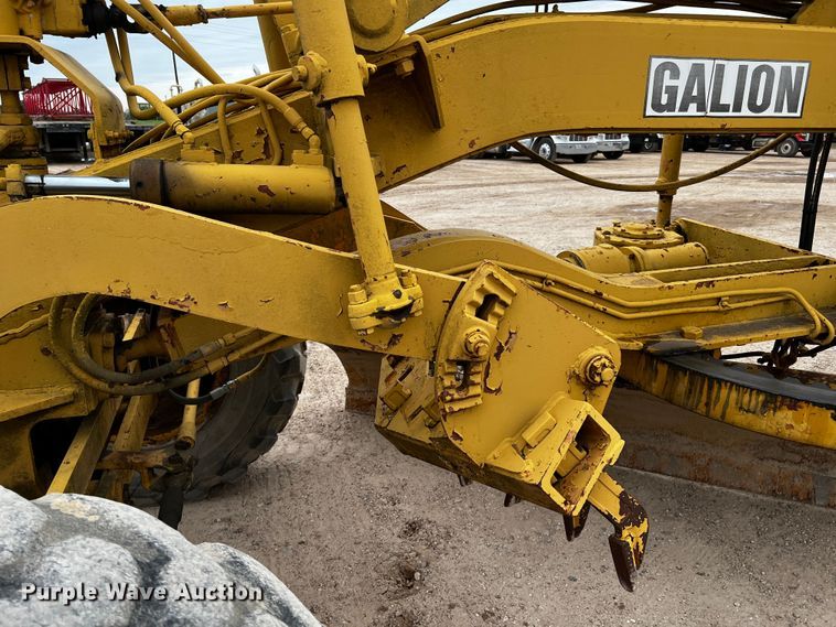 image for item DQ1959 1970 Galion 160 Series L  rigid frame motor grader
