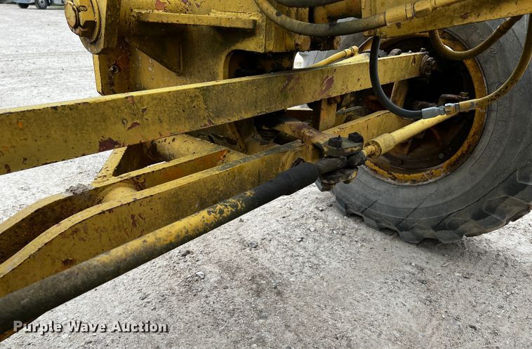 image for item DQ1959 1970 Galion 160 Series L  rigid frame motor grader
