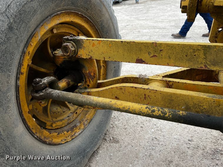 image for item DQ1959 1970 Galion 160 Series L  rigid frame motor grader