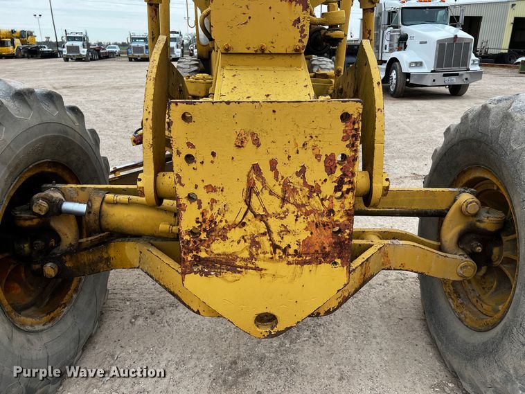 image for item DQ1959 1970 Galion 160 Series L  rigid frame motor grader