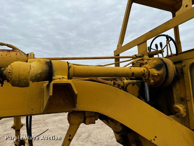 image for item DQ1959 1970 Galion 160 Series L  rigid frame motor grader