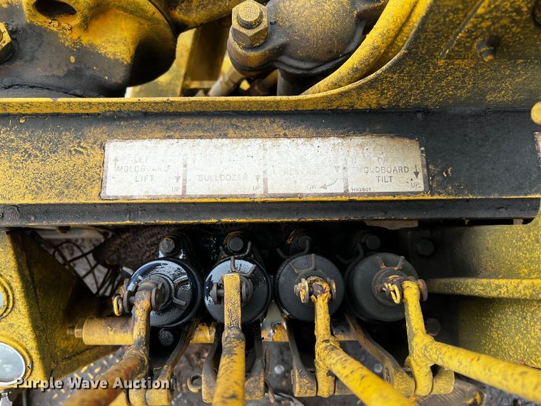 image for item DQ1959 1970 Galion 160 Series L  rigid frame motor grader