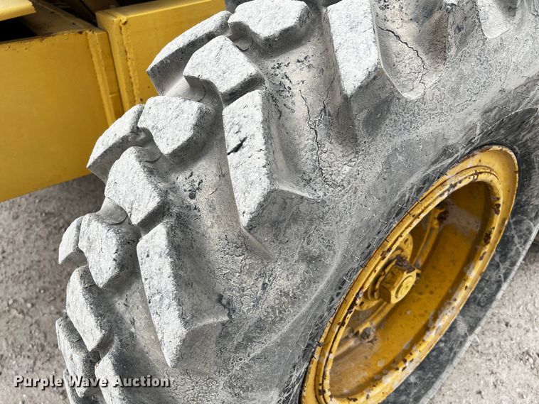 image for item DQ1959 1970 Galion 160 Series L  rigid frame motor grader