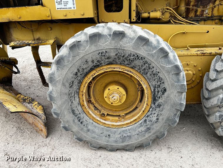 image for item DQ1959 1970 Galion 160 Series L  rigid frame motor grader