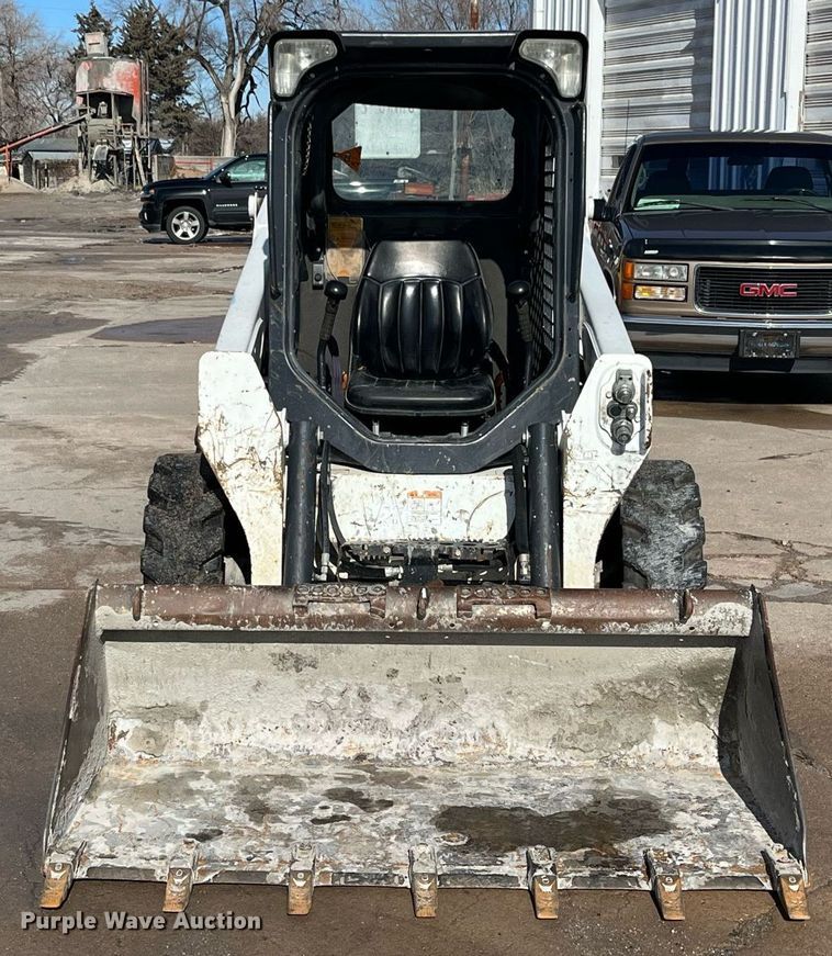 image for item DQ3972 2017 Bobcat S550  skid steer loader