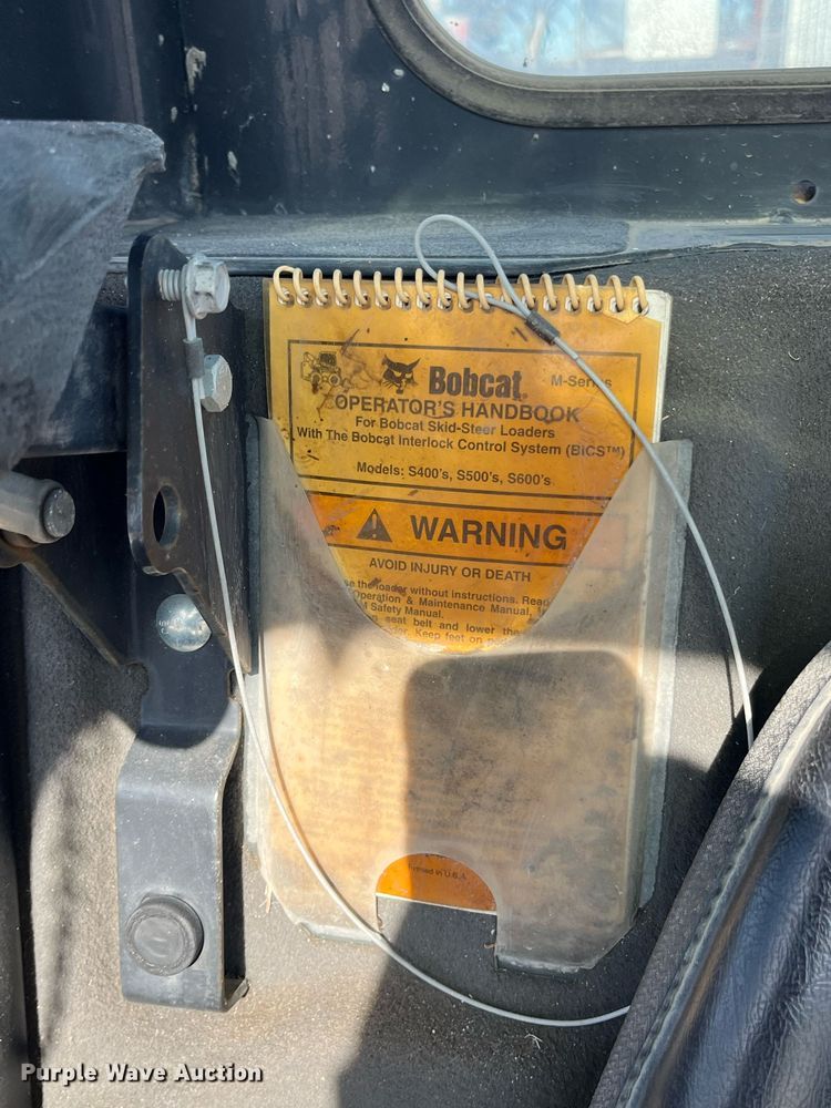 image for item DQ3972 2017 Bobcat S550  skid steer loader