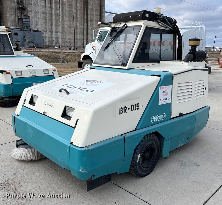 image for item DQ3975 Tennant 800  sweeper