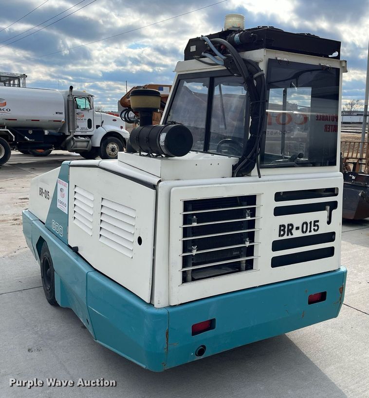 image for item DQ3975 Tennant 800  sweeper