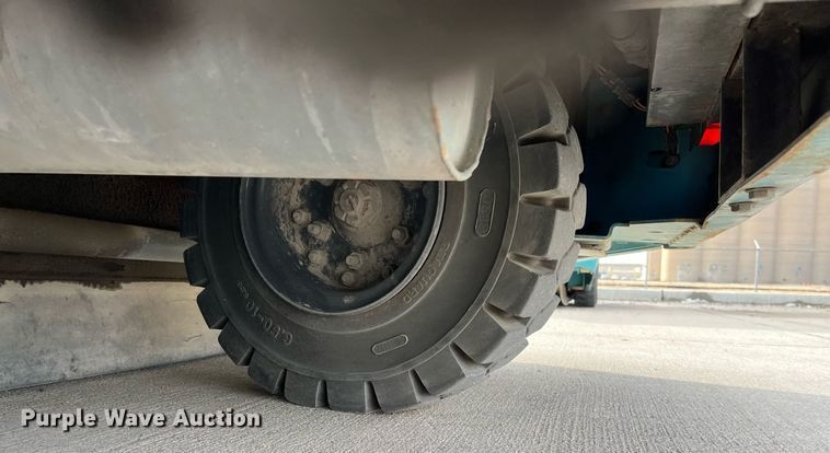 image for item DQ3975 Tennant 800  sweeper