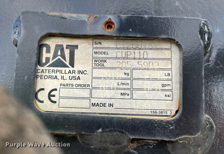 image for item DQ3979 Caterpillar CVP110  plate compactor