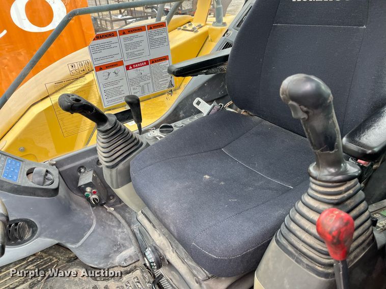 image for item DQ3981 2008 Komatsu PC88MR-8  mini excavator