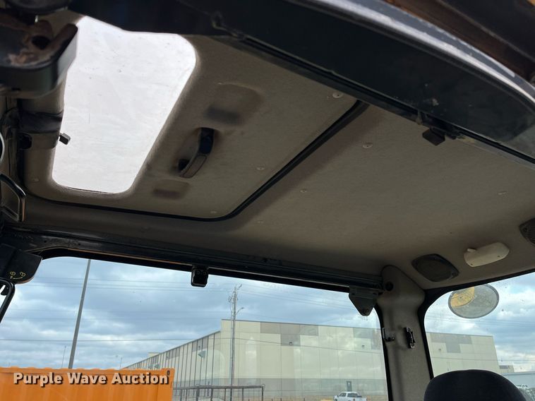 image for item DQ3981 2008 Komatsu PC88MR-8  mini excavator