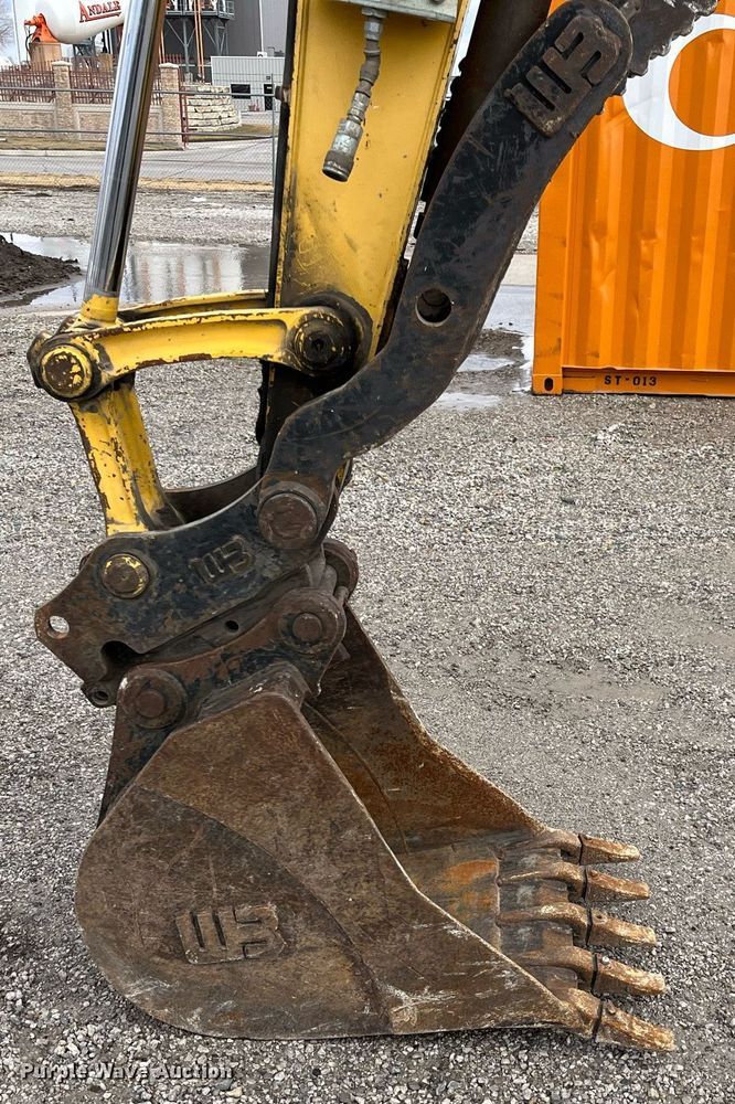 image for item DQ3981 2008 Komatsu PC88MR-8  mini excavator