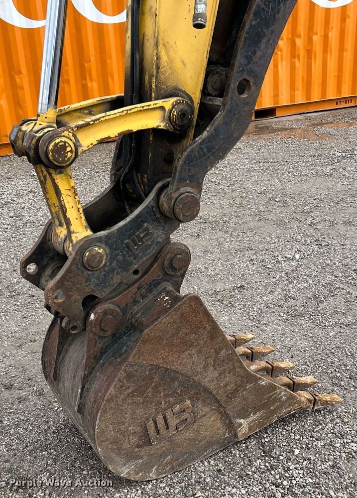 image for item DQ3981 2008 Komatsu PC88MR-8  mini excavator