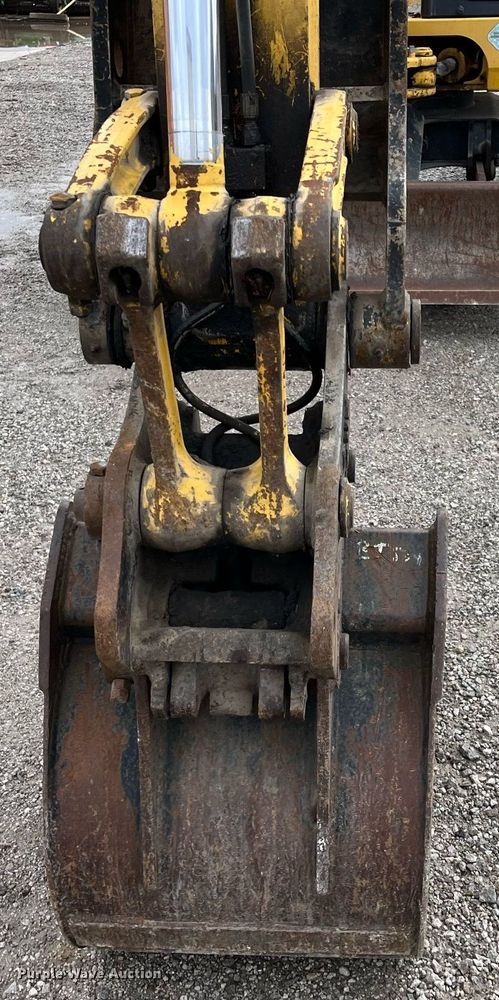 image for item DQ3981 2008 Komatsu PC88MR-8  mini excavator