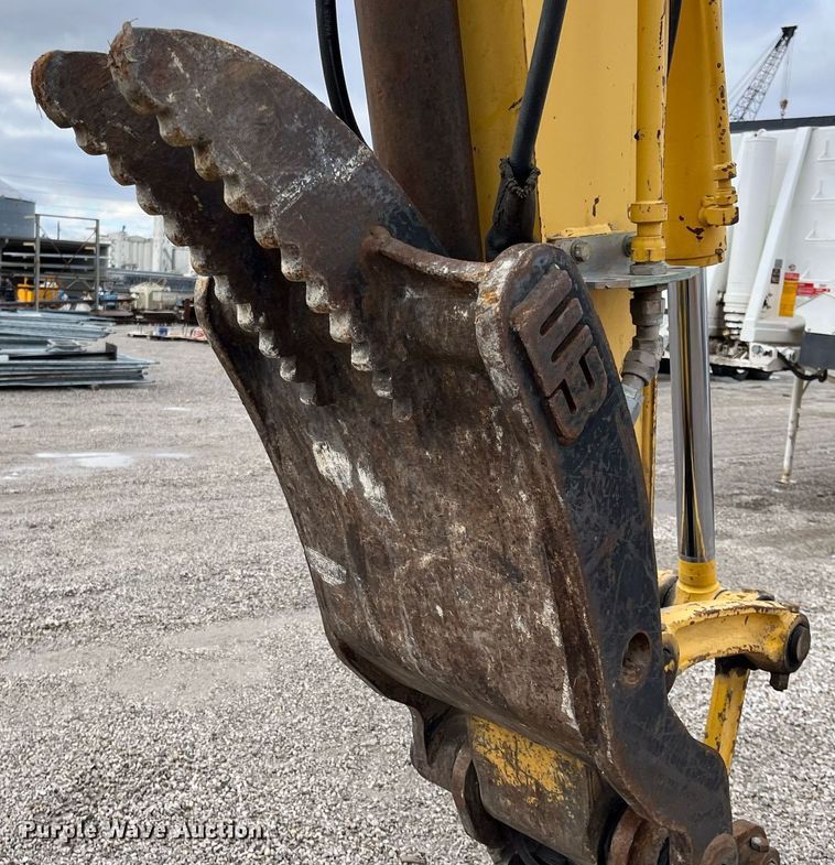 image for item DQ3981 2008 Komatsu PC88MR-8  mini excavator